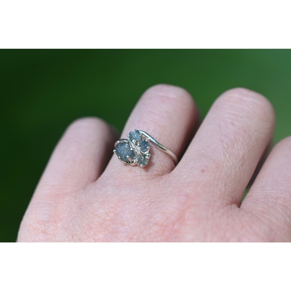 Elegant Silver Ring with Clustered Raw Gemstones - Unique Handcrafted Jewelry - Picture 2 of 10